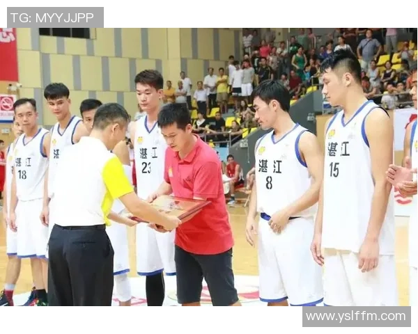 深圳篮球队荣登篮球比赛经验排行榜第五名的背后故事与启示 深圳篮球队荣登篮球比赛经验排行榜第五名的背后故事与启示