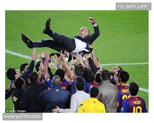 足球场上的话术大师那些最会忽悠人的足球明星们的魅力与策略揭秘